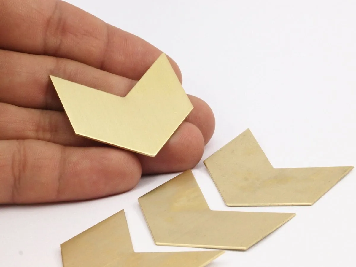 8 Raw Brass Chevron Blanks  (40x25x0.80mm) A0906--N0618