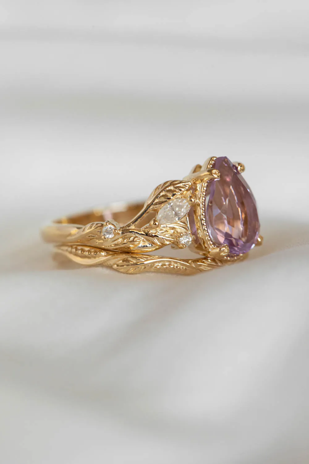 Amethyst leaf engagement ring set, big purple gemstone bridal ring set / Patricia