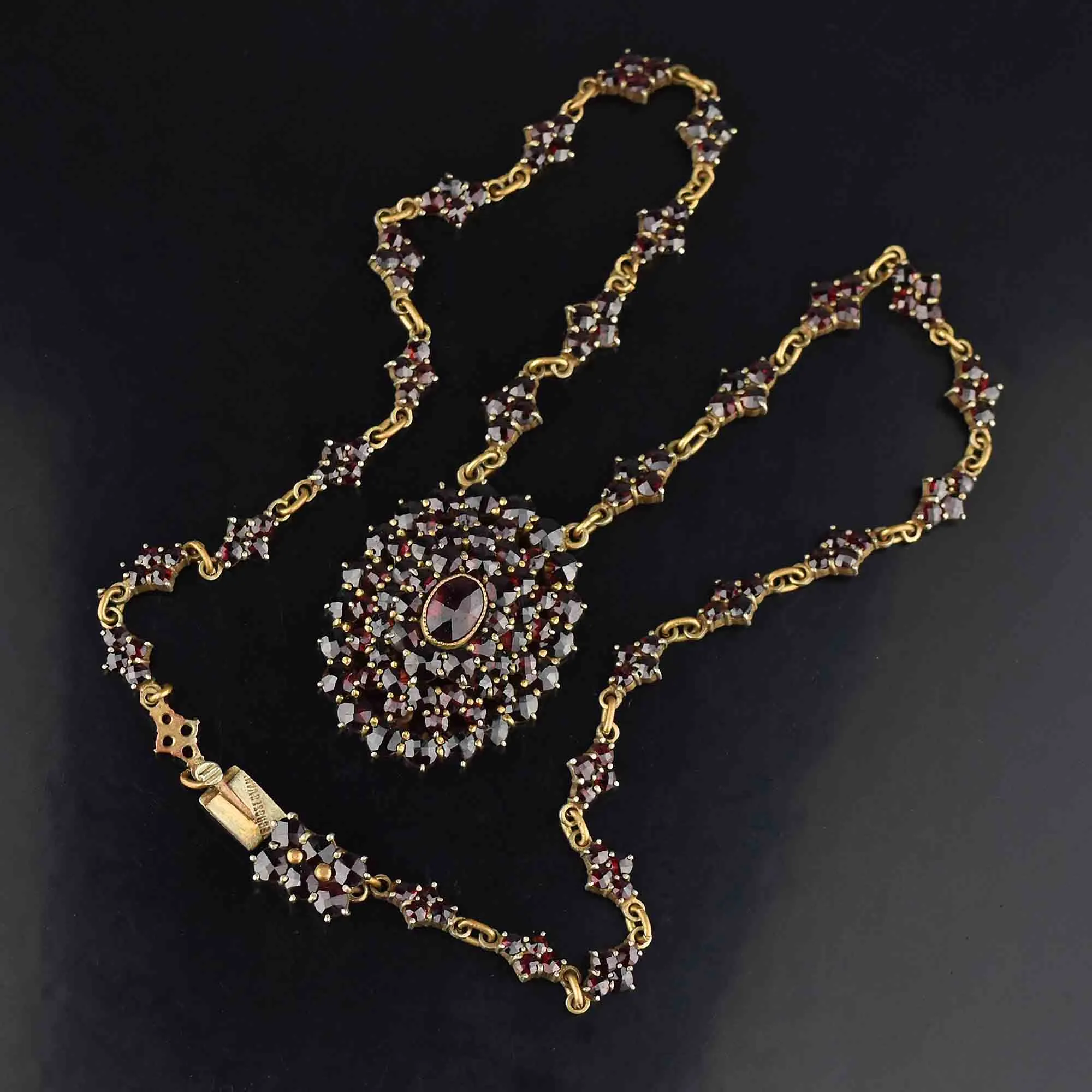 Antique Victorian Bohemian Garnet Necklace