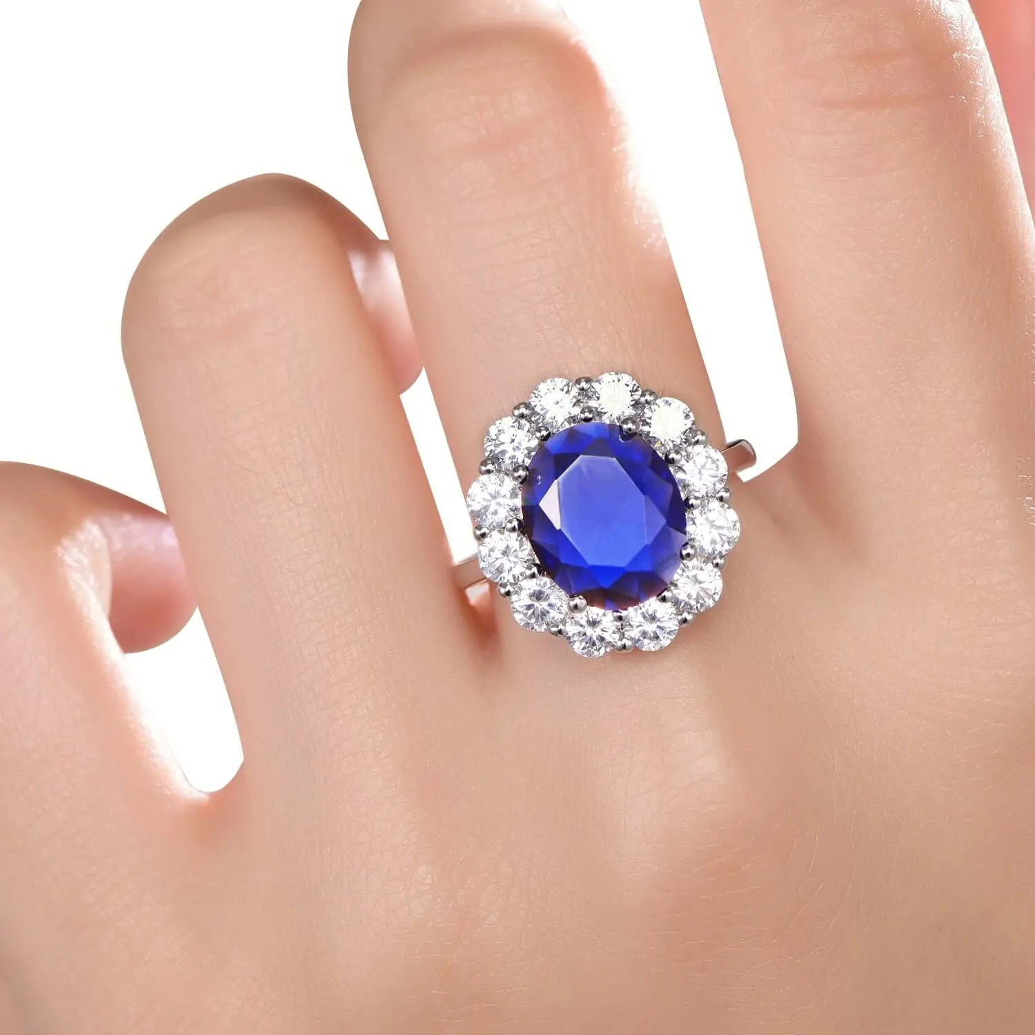 Classic Blue Sapphire Round Cut Engagement Ring