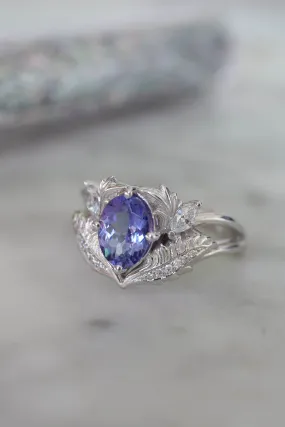 Engagement ring with tanzanite and diamonds / Adonis