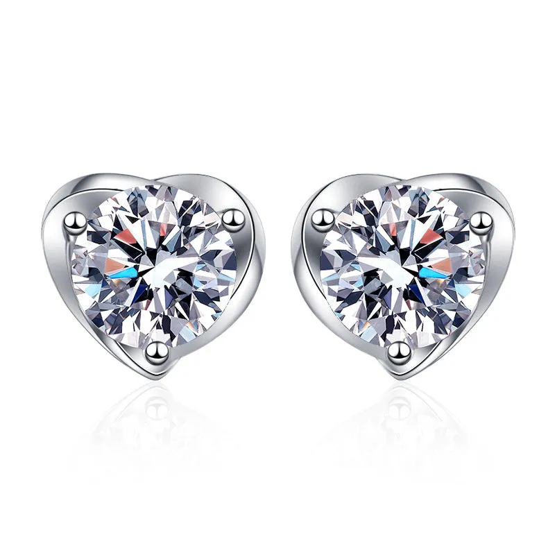 Four Claw Heart Moissanite Stud Earrings