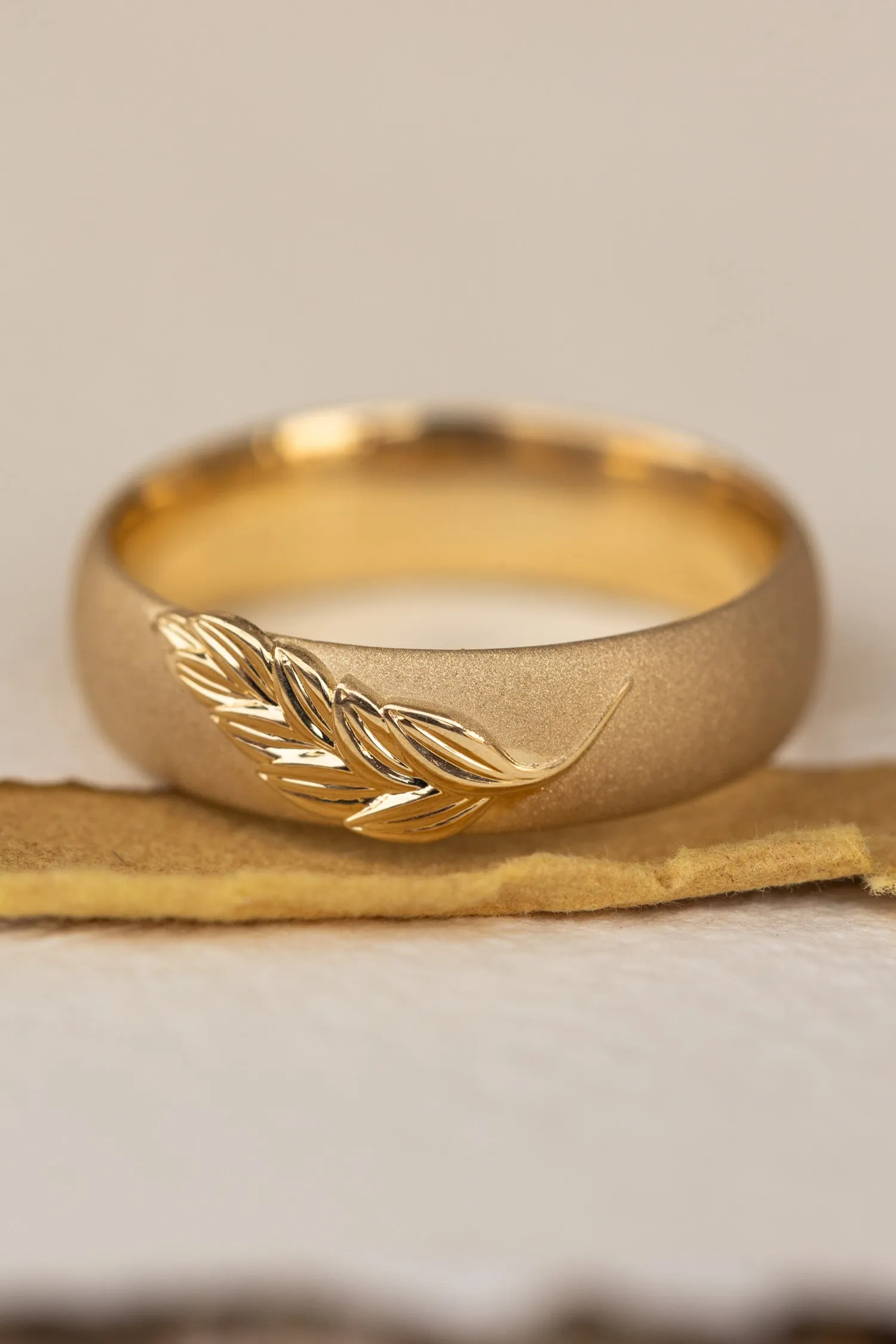 Palm leaf wedding band, sandblast finish, 6 mm wide