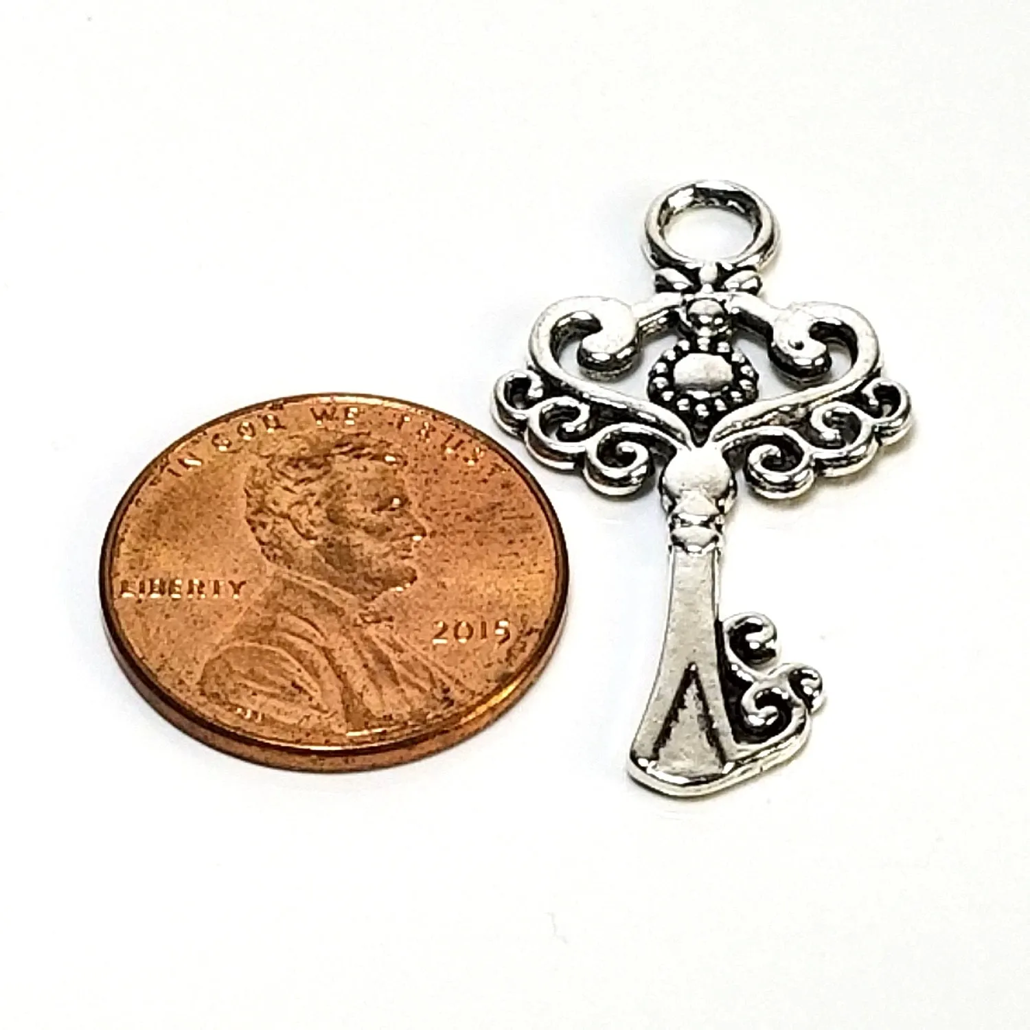 Silver Key, Victorian Filigree Key Pendant, Antique Silver Metal Charm, 33x18mm, Lot Size 40 Charms, #2083