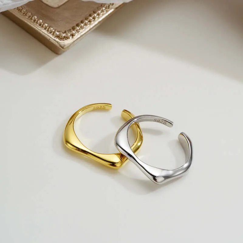 Simple Silver Geometric Band Ring