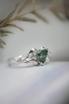 Trillion cut moss agate ring / Clematis