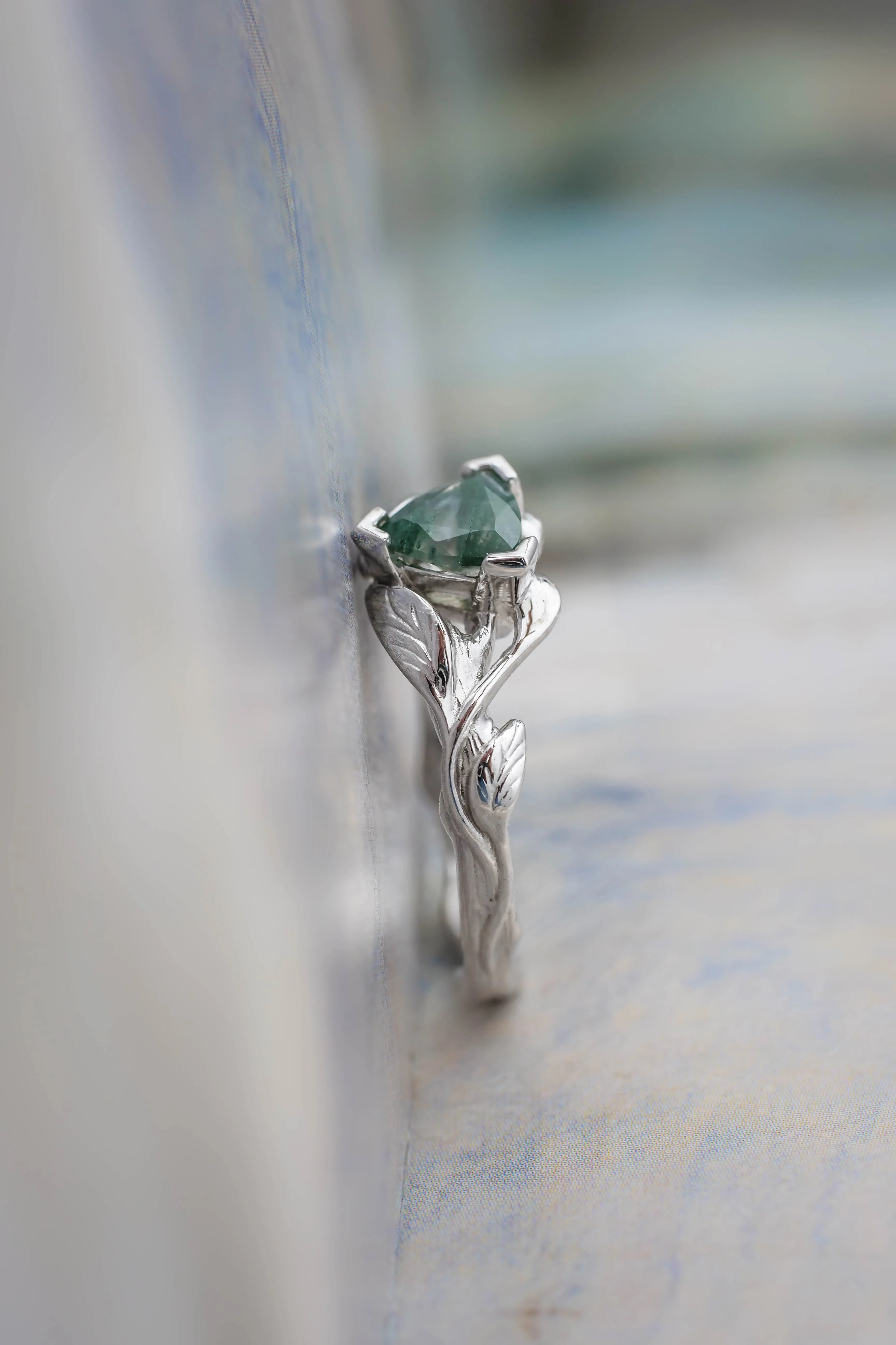 Trillion cut moss agate ring / Clematis