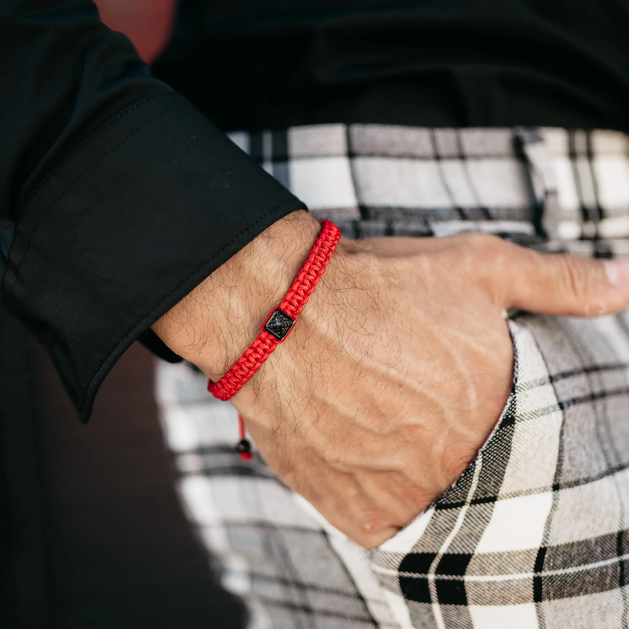 Unisex Red Bracelet - Black Pyramid with Zircon Diamond