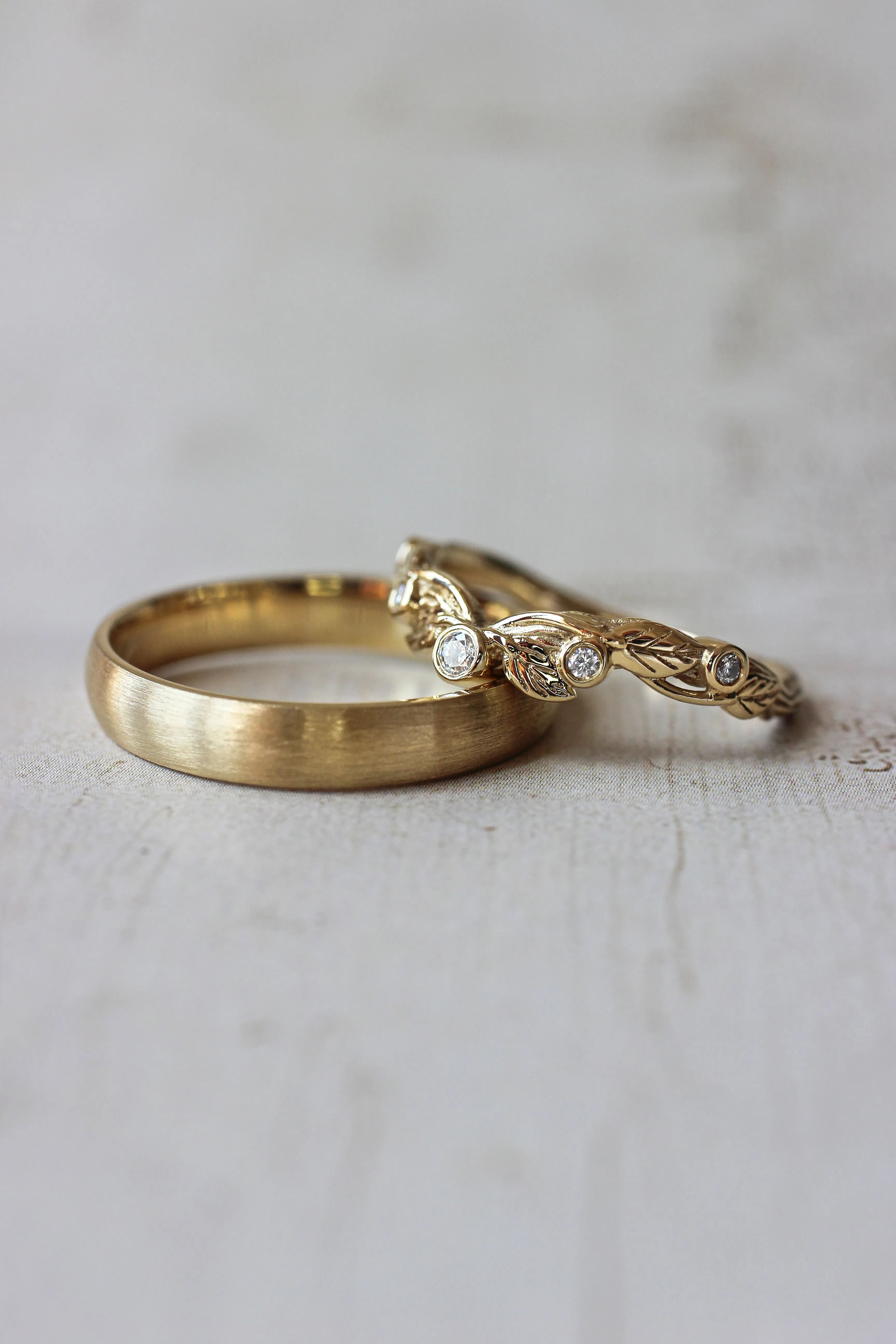 Wedding bands set for couple: satin band for him, wreath ring for her